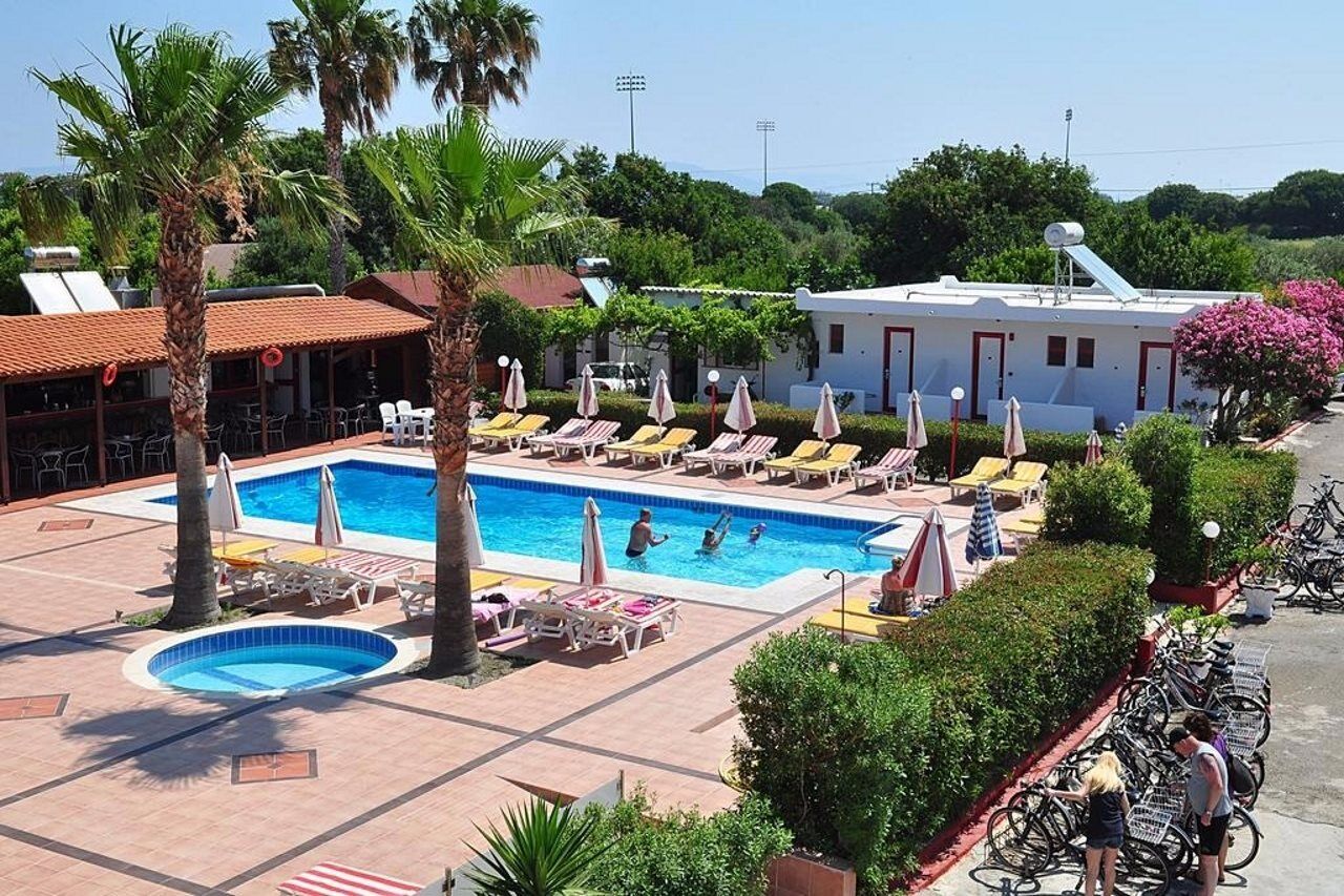 Sandys Studios Apartments And Log Villas Psalidi  Exterior foto